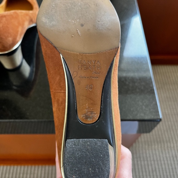 Tanya Heath "Sabine" Noisette Suede pumps with 2 set of heels. - Picture 5 of 14